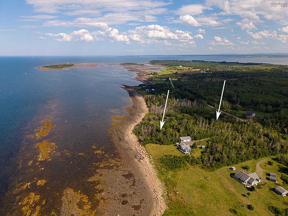 4th image of 985 Blue Sea Rd