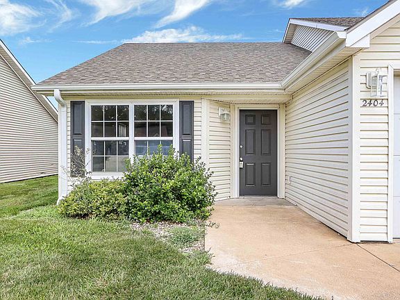 2nd image of 2404 Walden Ln