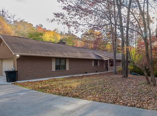39 Chestnut Dr, Norris, TN 37828