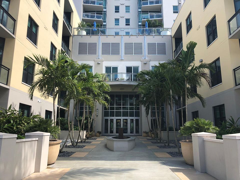 1st image of 400 4th Ave S APT 305