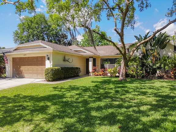 3rd image of 4039 N Waterbridge Cir