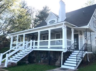 678 S Crest Rd, Chattanooga, TN 37404