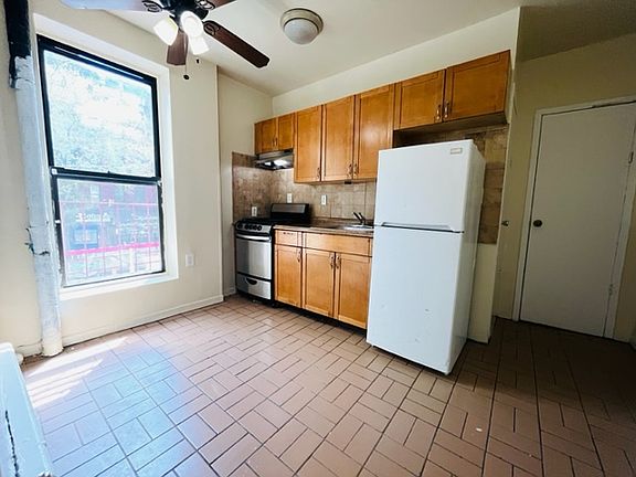 3rd image of 1133 1st Ave #2F