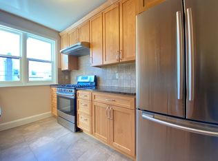 28-43 41st St #1, Astoria, NY 11103