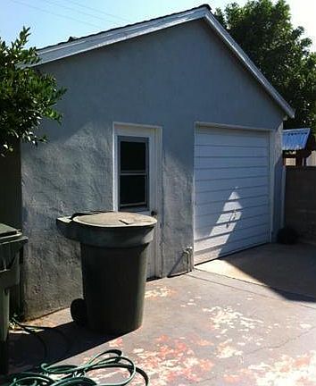 3rd image of 214 W Granada Ct
