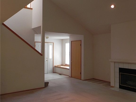 5th image of 202 85th Ave SE