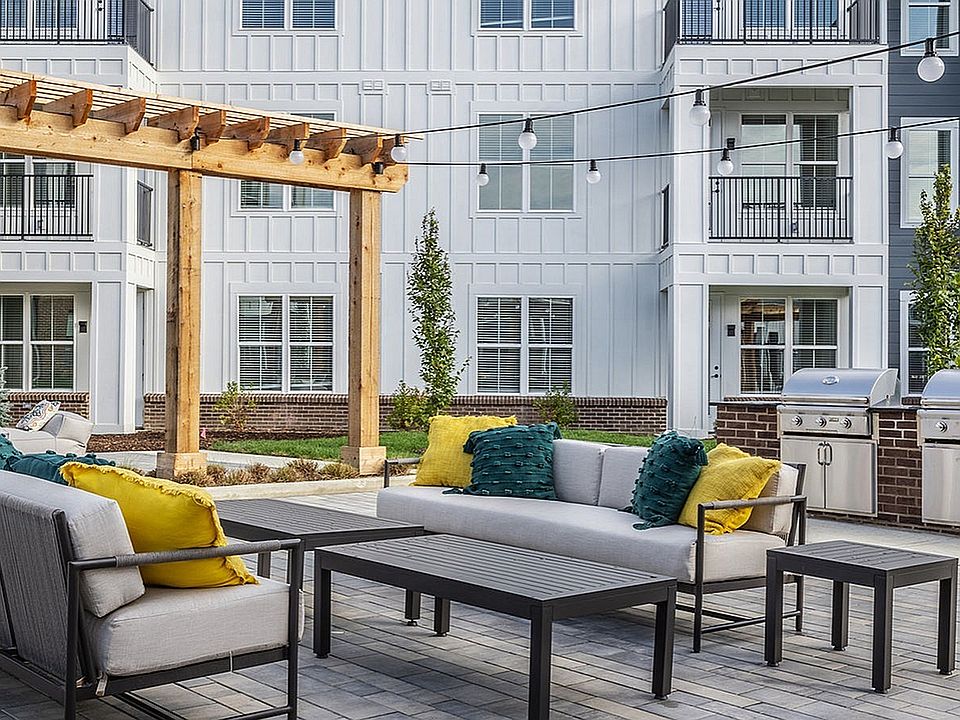 Nese's gathering spaces include an ourdoor lounge and grilling station.