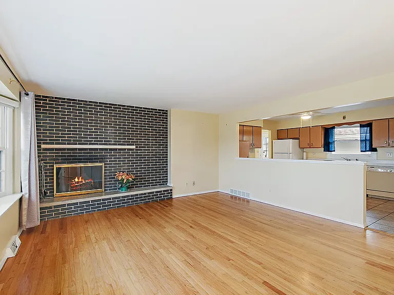 1000 Jackson Ave — Photo 20