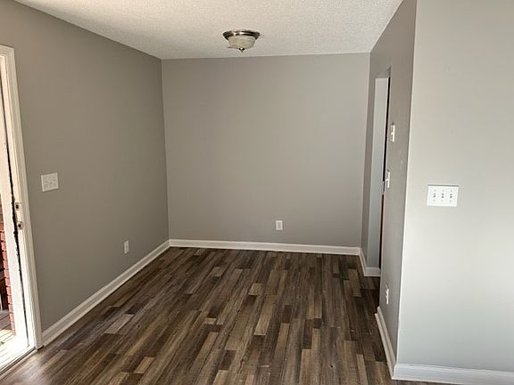 5th image of 1245 Parkway Pl #G
