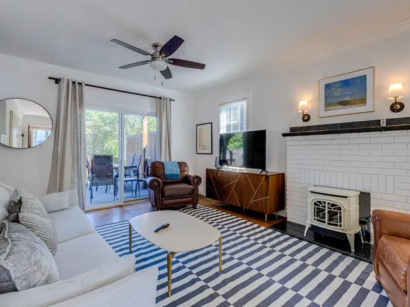 731 20th St S, Arlington, VA 22202