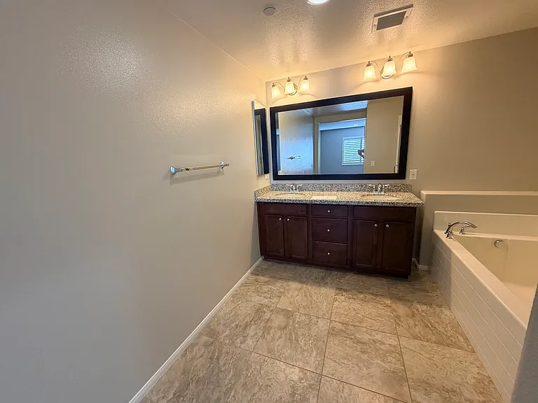 40879 Belleray Ave — Photo 25