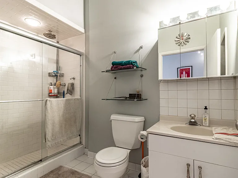 400 N Racine Ave #110B — Photo 12