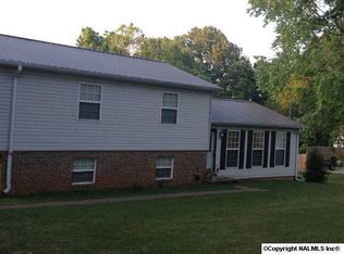 1609 Hood Ave, Scottsboro, AL 35769