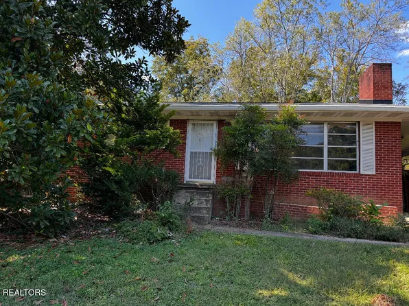 2072 Chapman Hwy, Sevierville, TN 37876