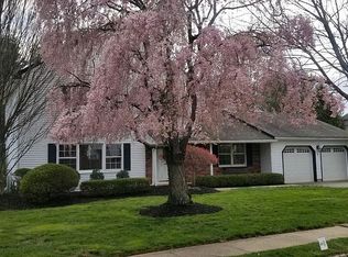 7 Cannonade Dr, Marlboro, NJ 07746
