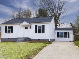 2547 Greenfield Ln, Knoxville, TN 37917