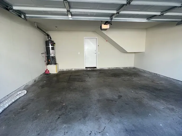 17126 Woodruff Ave — Photo 16