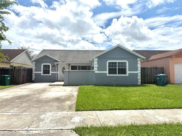 3226 NW 203rd St, Miami Gardens, FL 33056