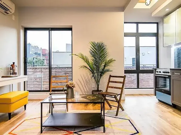 185 Leonard St, Brooklyn, NY
