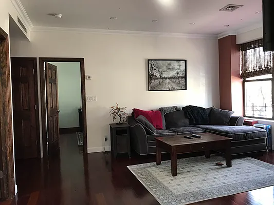 Rented by Empire State Realty | media 4