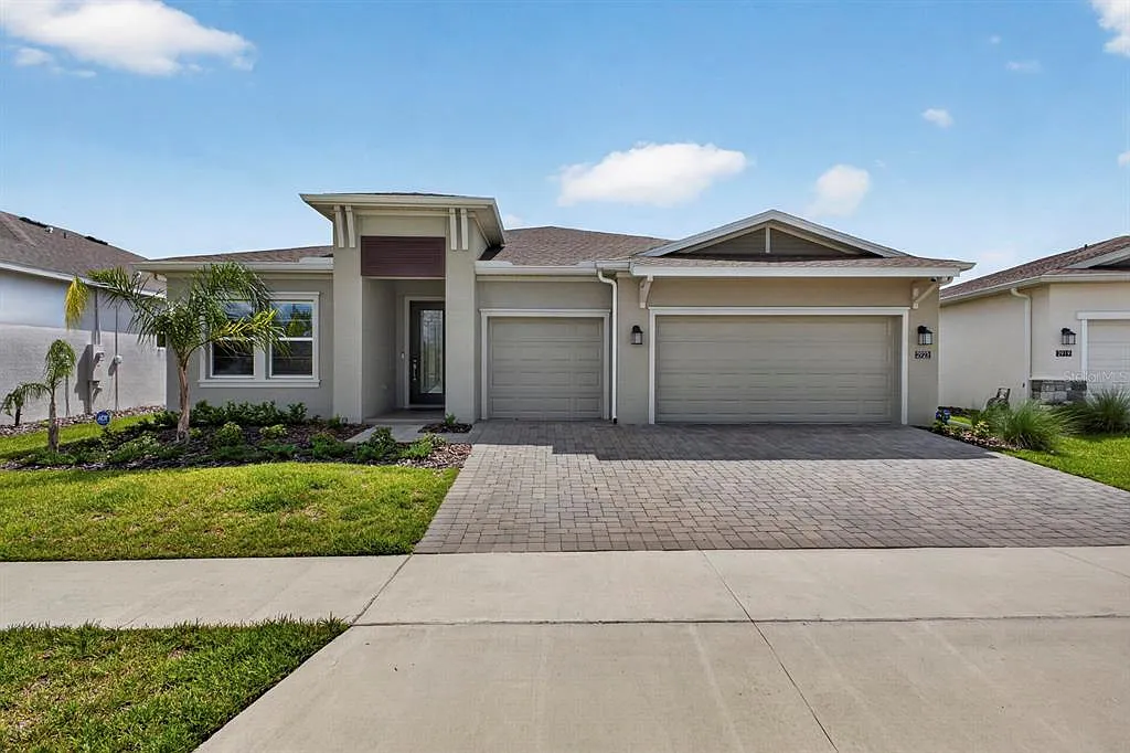 4 bed, 3.0 bath, 2532 sqft, $3,200 — Photo 1