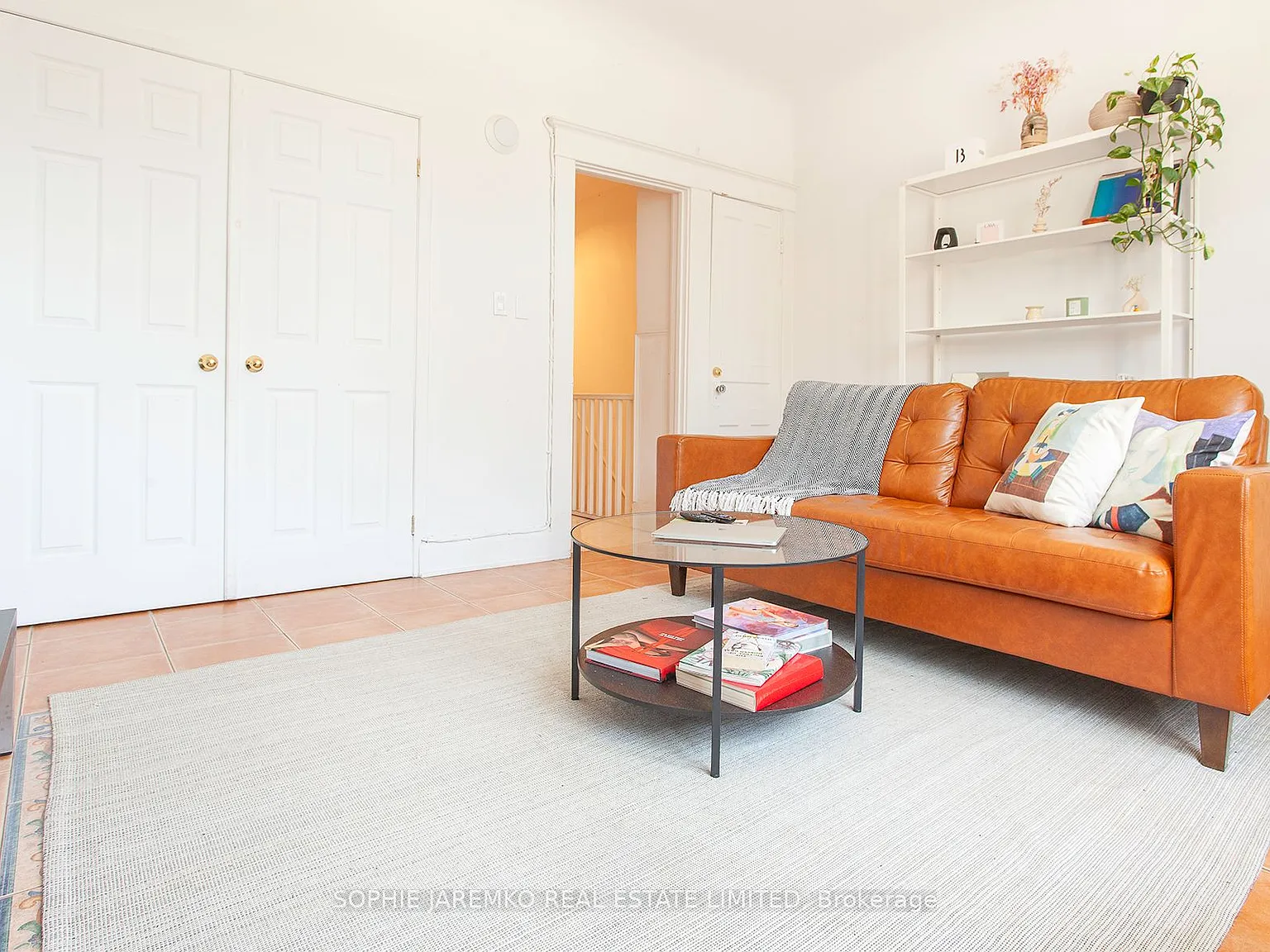 3 bed, $3,390 — Photo 3