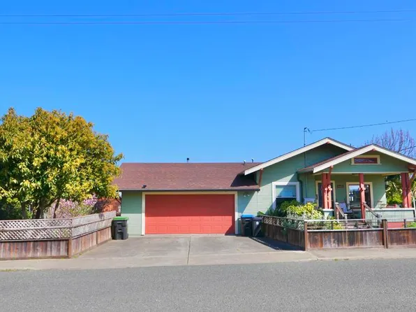 845 Willow St, Fort Bragg, CA 95437