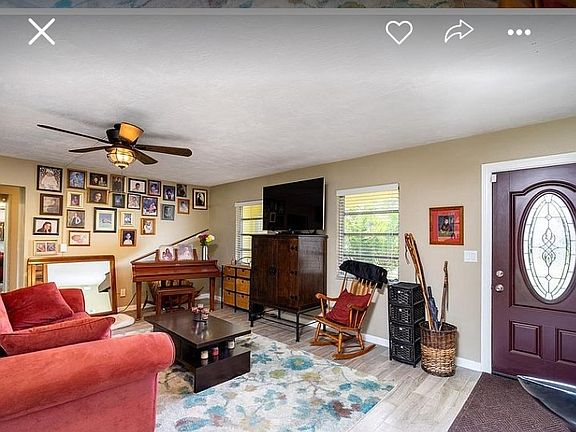 4th image of 3119 SE Overbrook Dr