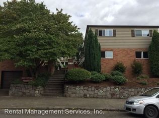 3071 SE Pine St, Portland, OR 97214