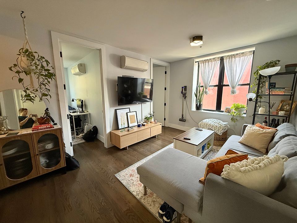 1st image of 40 Scholes St #4F