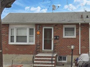 1546 Ohm Ave, Bronx, NY 10465