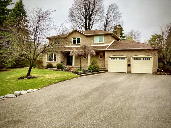 2 Old Oak Ln, Mono, ON L9W 4B1