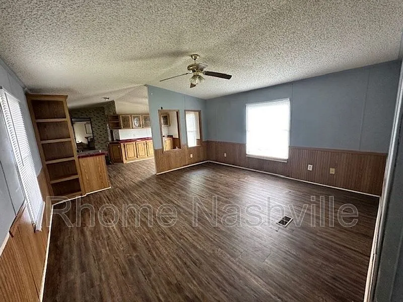 3 bed, 2.0 bath, 1280 sqft, $1,200 — Photo 4