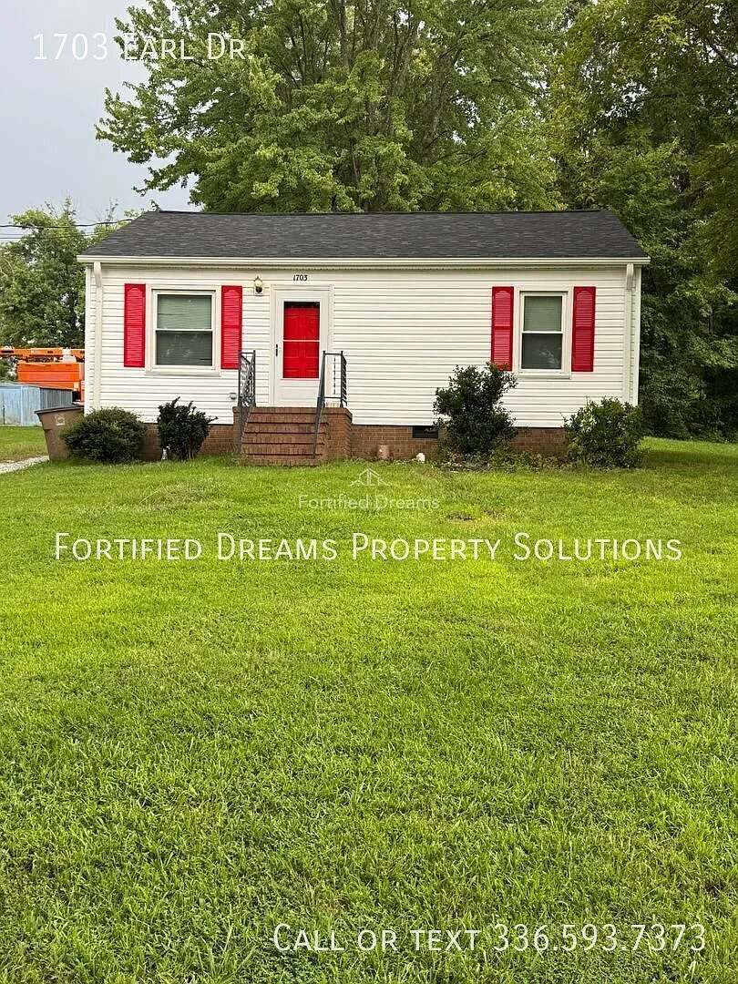 Quaint Two Bedroom — Photo 1