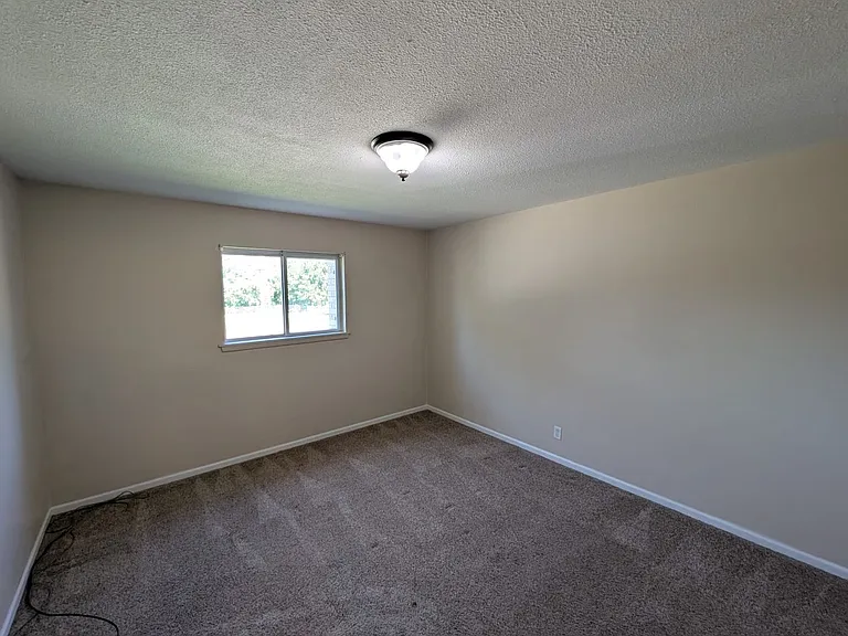 2811 Pembroke Ln #A10 — Photo 11