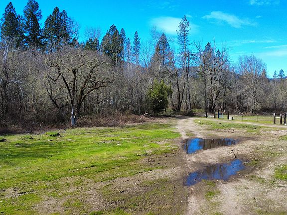 5th image of 1449 Rockydale Rd
