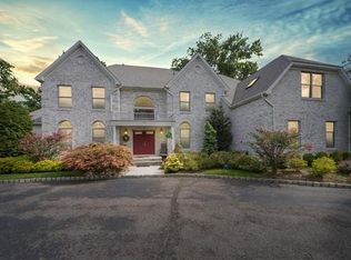 116 Meredith Rd, Colonia, NJ 07067