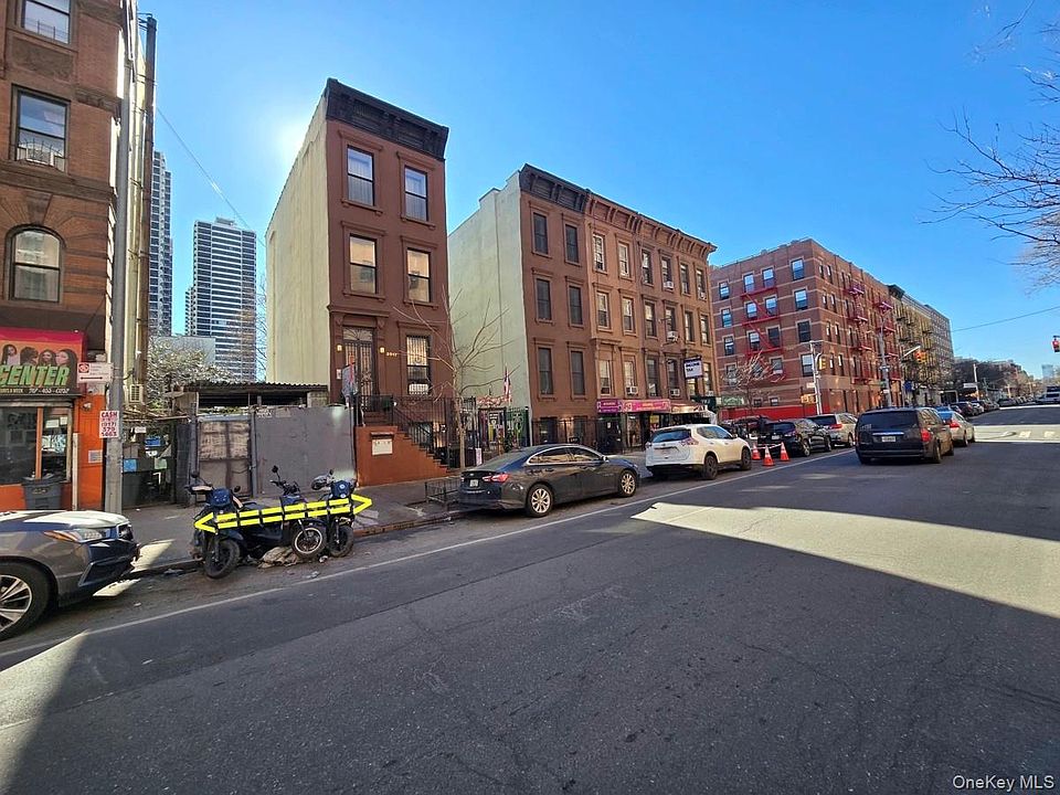 1st image of 2019 Lexington Avenue