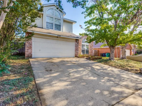2728 Clovermeadow Dr, Fort Worth, TX 76123