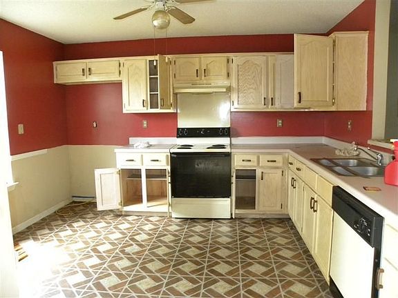 1821 Wharfside Dr, Shelby, TN 38018