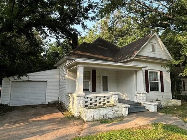 2524 Chess Ave, Parsons, KS 67357