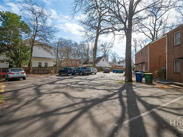 1439 S Milledge Ave — Photo 4