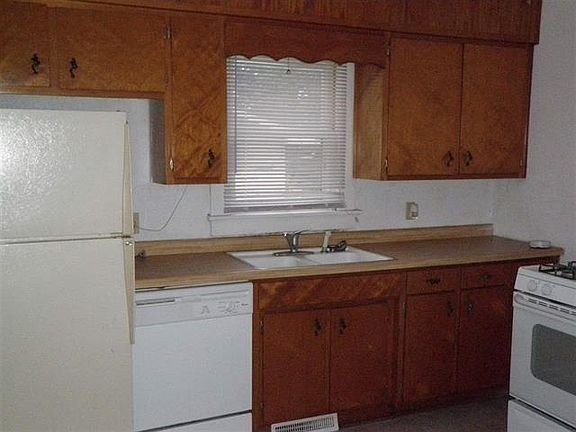 2nd image of 517 5th Ave NE