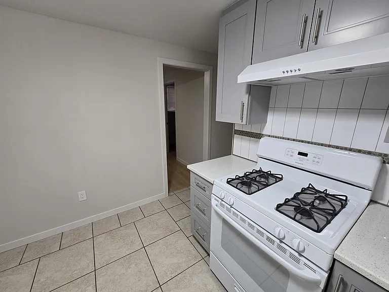117 Riverview Ave — Photo 5