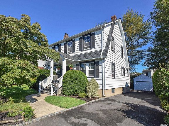 3rd image of 57 Willowdale Ave