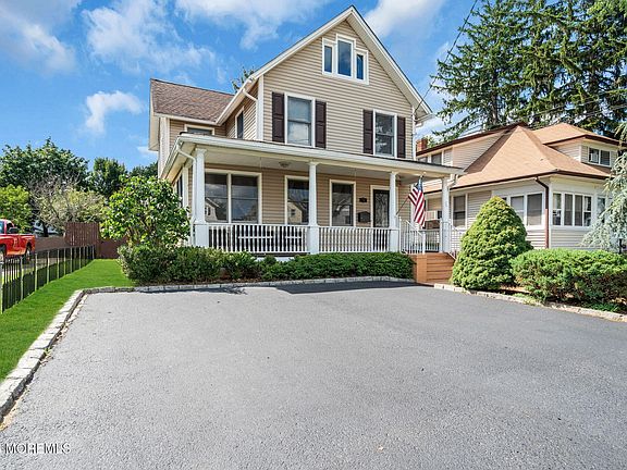 5th image of 74 Atlantic Avenue