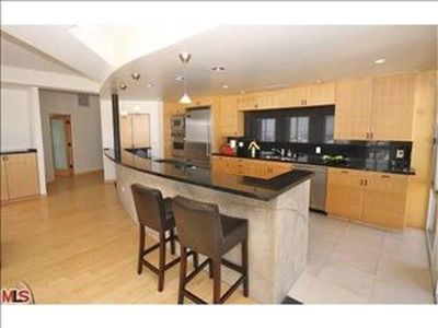 800 W 1st St APT 3102, Los Angeles, CA, 90012
