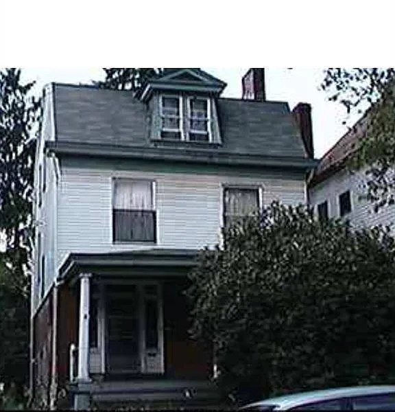 439 Forest Ave photo 1