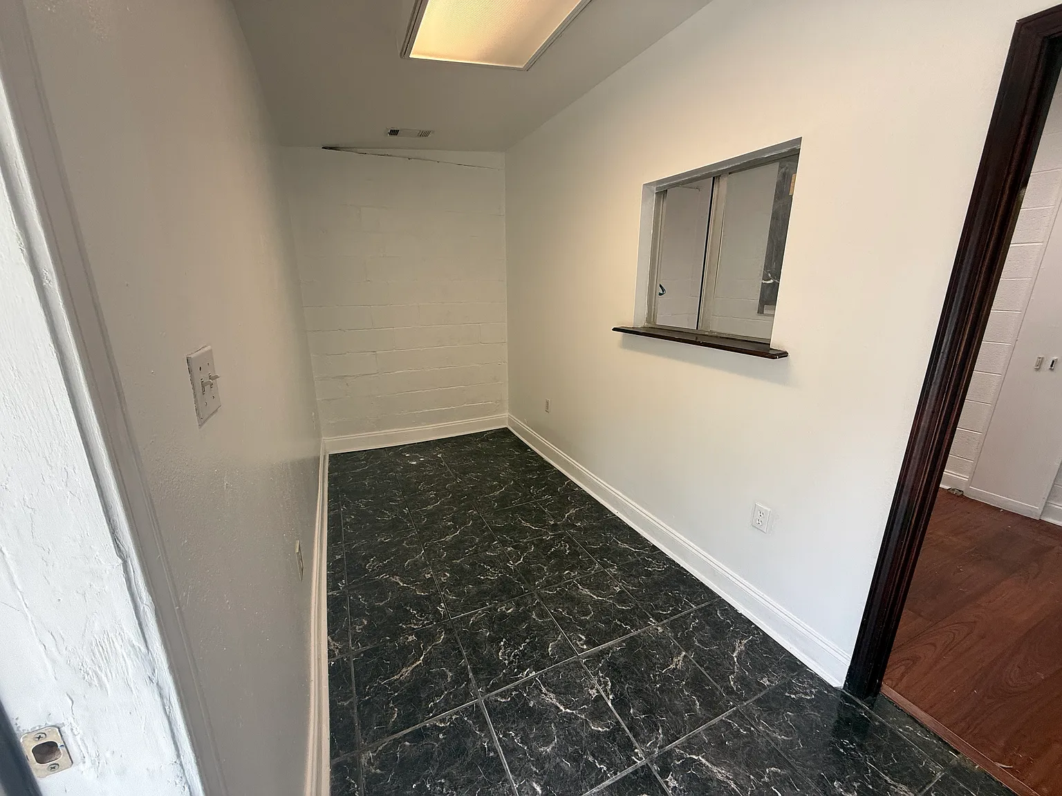 5 bed, 2600 sqft, $3,500 — Photo 3