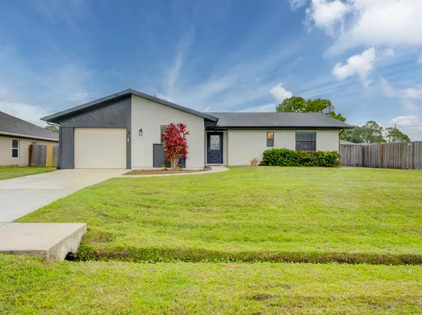 773 SE Brookedge Avenue, Port St Lucie, FL 34983